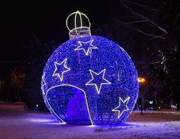 Новогодний декор в Мурманске
